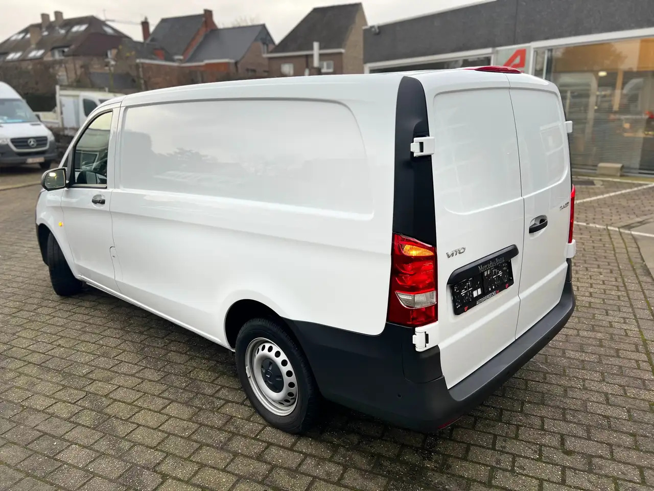 Mercedes-Benz Vito 114 PERFECT TOOL A2/L2 (28.900ex.) Camera|AUDIO40 - Xe van chở hàng: hình 5 Mercedes-Benz Vito 114 PERFECT TOOL A2/L2 (28.900ex.) Camera|AUDIO40 - Xe van chở hàng: hình 5