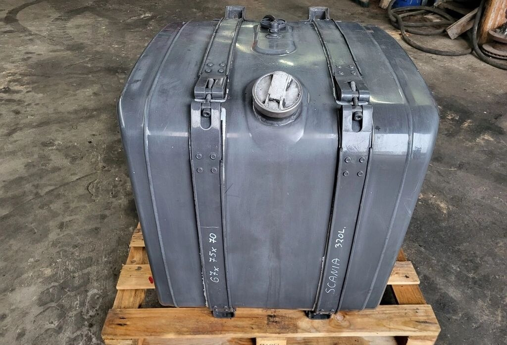 Scania 320L 1888934 Scania 320L 1888934 truck - Bình nhiên liệu cho Xe tải: hình 4 Scania 320L 1888934 Scania 320L 1888934 truck - Bình nhiên liệu cho Xe tải: hình 4