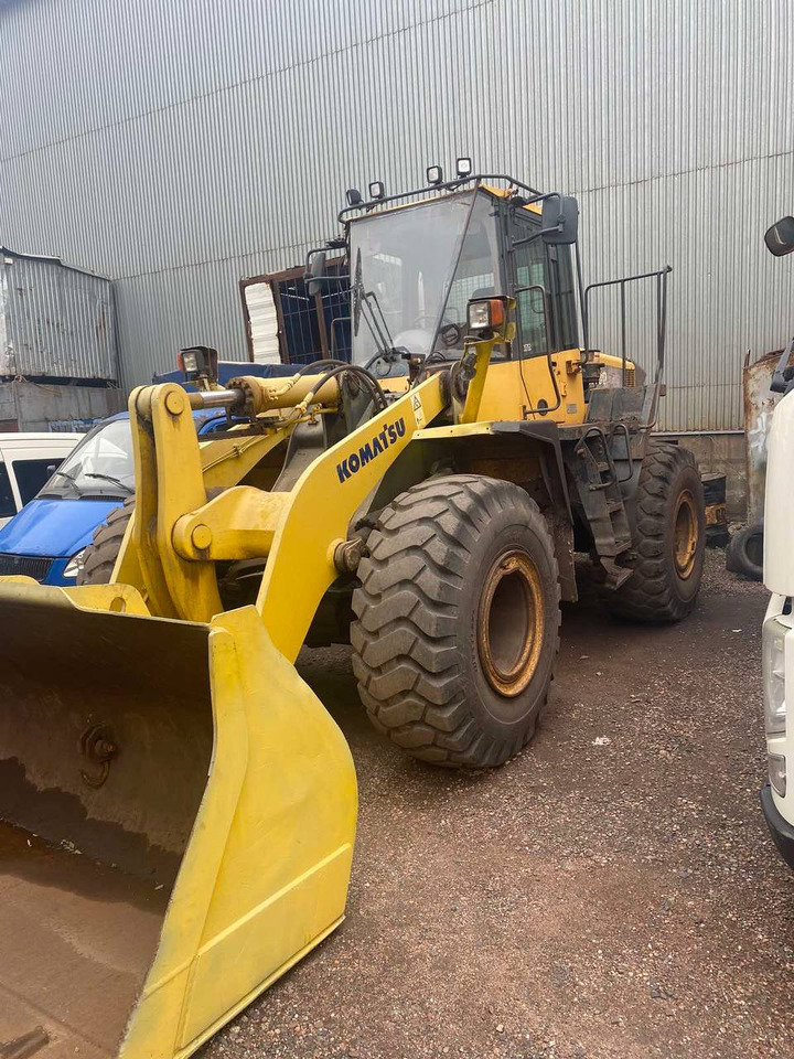 KOMATSU WA380-6 - Máy xúc lật bánh lốp: hình 4 KOMATSU WA380-6 - Máy xúc lật bánh lốp: hình 4