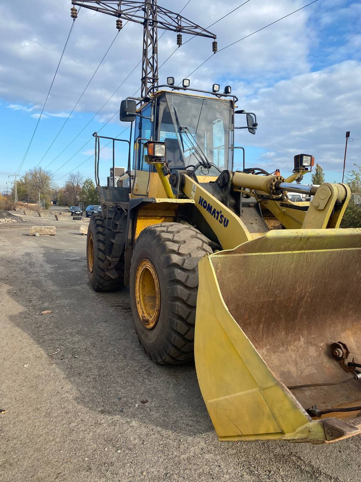 KOMATSU WA380-6 - Máy xúc lật bánh lốp: hình 1 KOMATSU WA380-6 - Máy xúc lật bánh lốp: hình 1