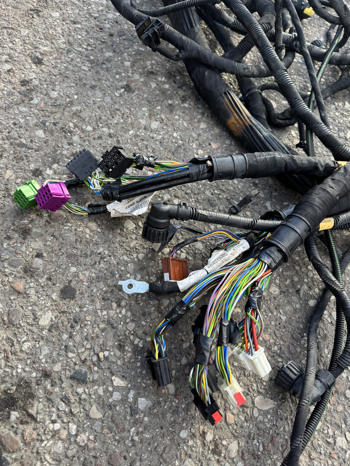 Ford F-Max - Linh kiện điện: hình 4 Ford F-Max - Linh kiện điện: hình 4