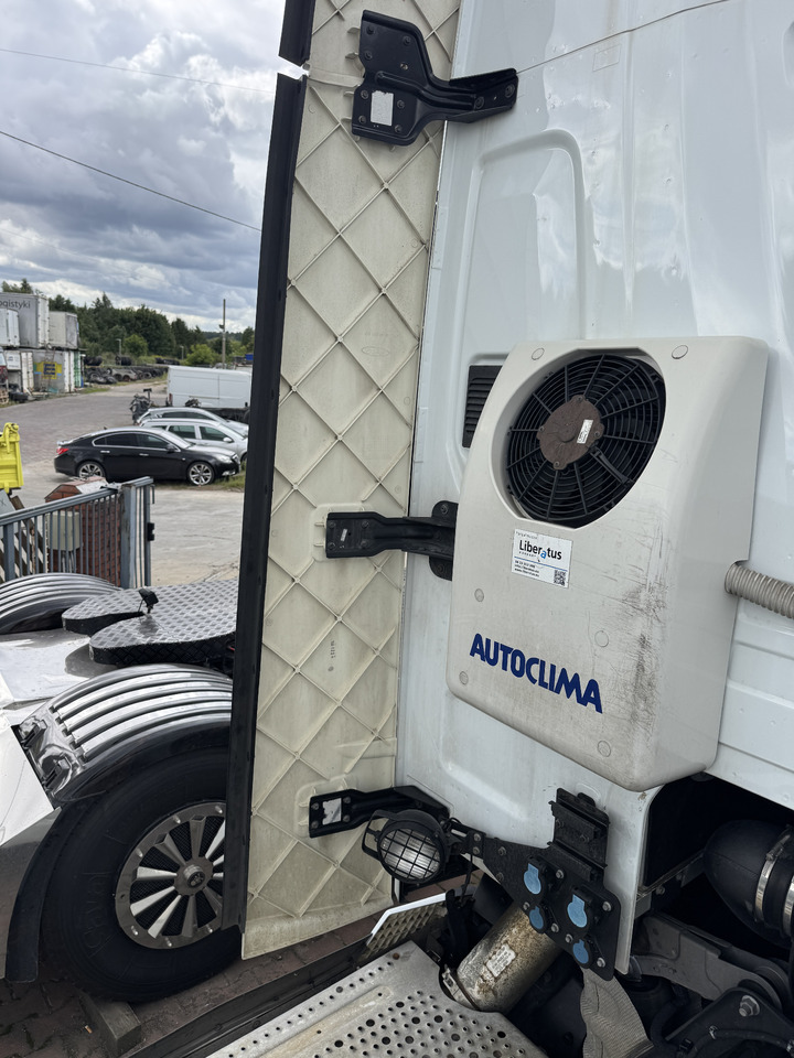 Ford F-Max Cargo - Khí động học/ Spoiler cho Xe tải: hình 3 Ford F-Max Cargo - Khí động học/ Spoiler cho Xe tải: hình 3