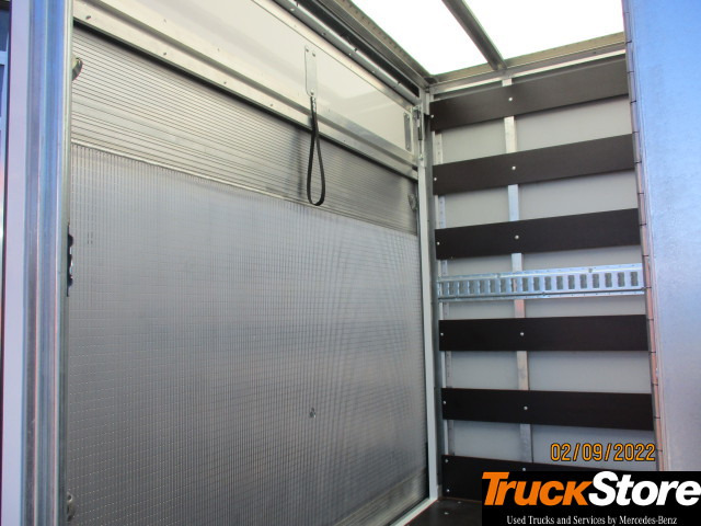 FUSO Canter 3C15 - Xe tải hộp: hình 2 FUSO Canter 3C15 - Xe tải hộp: hình 2