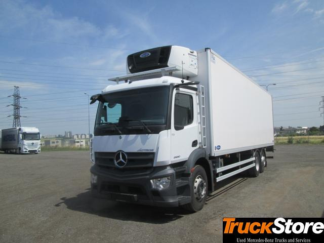 Mercedes-Benz Actros 2530 L - Xe tải đông lạnh: hình 1 Mercedes-Benz Actros 2530 L - Xe tải đông lạnh: hình 1