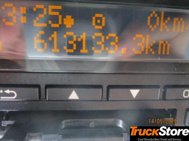 Mercedes-Benz Actros 2548 - Xe tải thùng mui bạt: hình 2 Mercedes-Benz Actros 2548 - Xe tải thùng mui bạt: hình 2