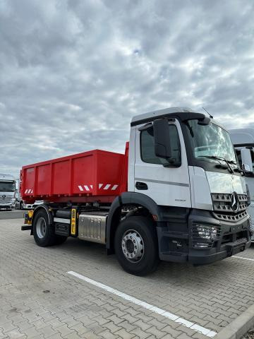 Mercedes-Benz Arocs 1832 L - Xe tải nâng móc: hình 2 Mercedes-Benz Arocs 1832 L - Xe tải nâng móc: hình 2