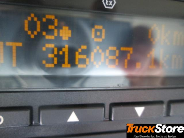 Mercedes-Benz Actros 1845 LS nRL - Xe đầu kéo: hình 5 Mercedes-Benz Actros 1845 LS nRL - Xe đầu kéo: hình 5