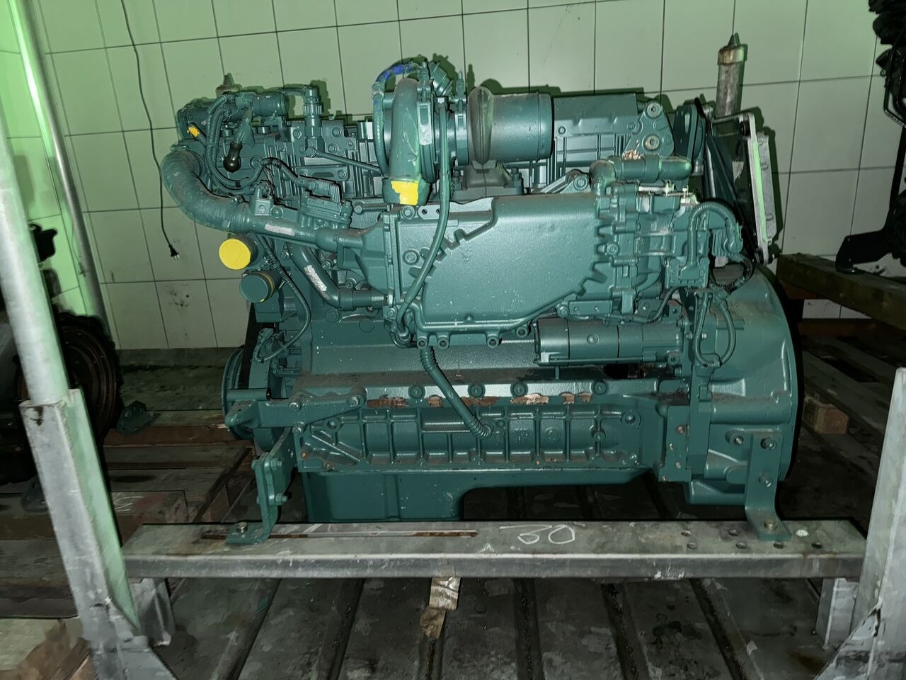 Volvo D6J rok 2018 - Động cơ cho Máy xúc: hình 2 Volvo D6J rok 2018 - Động cơ cho Máy xúc: hình 2