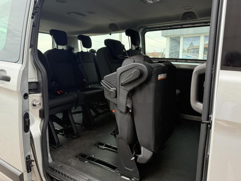 Xe van chở khách Ford Transit Custom Combi: hình 13