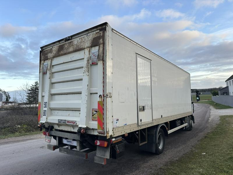 Renault Gamme D 210 - Xe tải hộp: hình 5 Renault Gamme D 210 - Xe tải hộp: hình 5