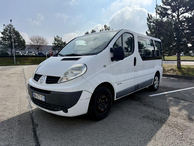 Renault Trafic - Xe van chở khách: hình 3 Renault Trafic - Xe van chở khách: hình 3