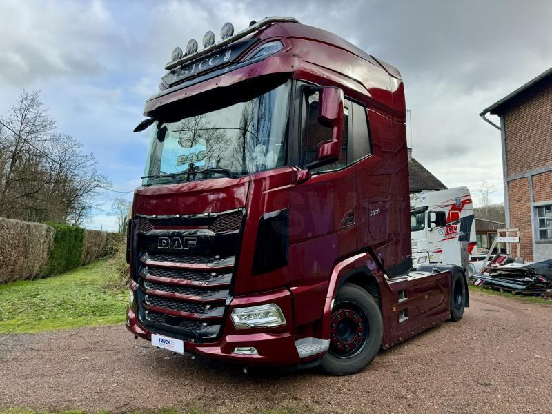 DAF XG + 530 FT + - Xe đầu kéo: hình 1 DAF XG + 530 FT + - Xe đầu kéo: hình 1