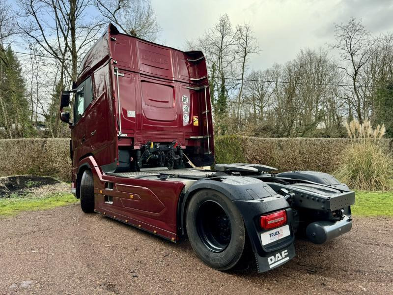 DAF XG + 530 FT + - Xe đầu kéo: hình 5 DAF XG + 530 FT + - Xe đầu kéo: hình 5