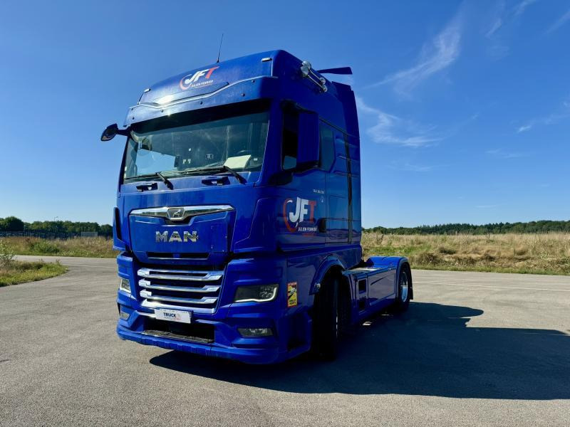 MAN TGX 18.510 - Xe đầu kéo: hình 2 MAN TGX 18.510 - Xe đầu kéo: hình 2