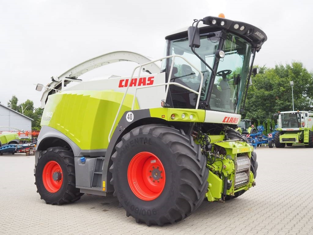 Claas Jaguar 940 4WD - Máy gặt đập thức ăn gia súc: hình 4 Claas Jaguar 940 4WD - Máy gặt đập thức ăn gia súc: hình 4