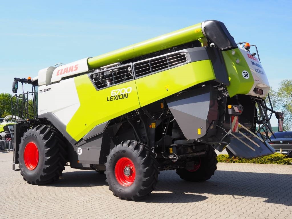 Claas Lexion 6700 + V770 - Máy gặt đập: hình 2 Claas Lexion 6700 + V770 - Máy gặt đập: hình 2