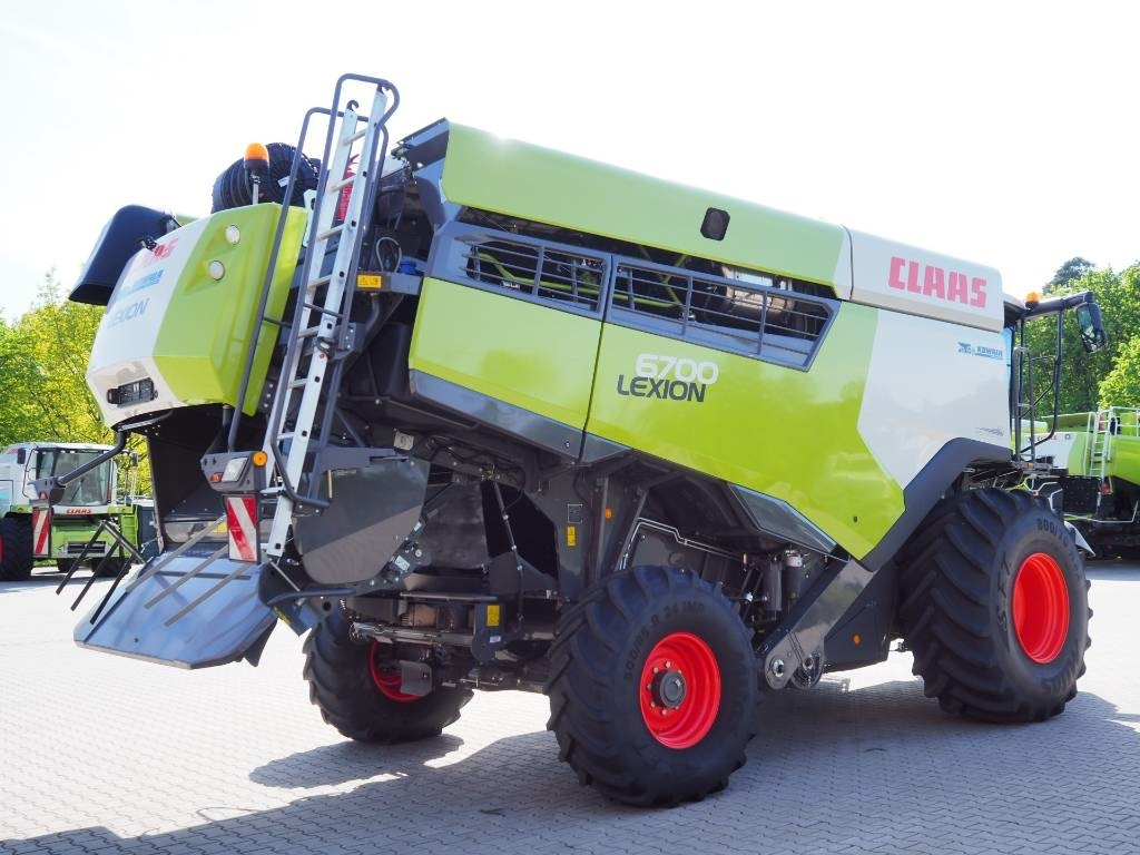 Claas Lexion 6700 + V770 - Máy gặt đập: hình 3 Claas Lexion 6700 + V770 - Máy gặt đập: hình 3