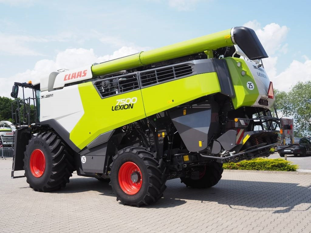 Claas Lexion 7500 + V930 - Máy gặt đập: hình 2 Claas Lexion 7500 + V930 - Máy gặt đập: hình 2