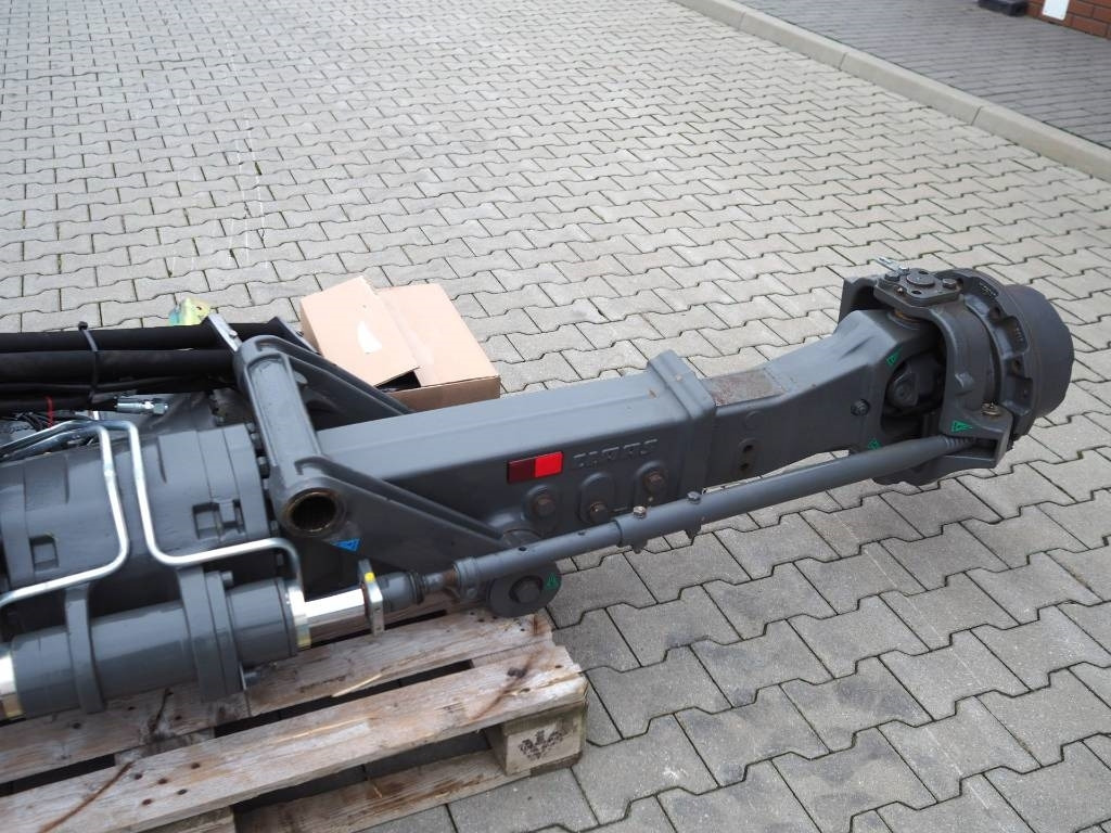 Claas Lexion / NAF rear driving axle / 4WD - Đính kèm máy gặt: hình 3 Claas Lexion / NAF rear driving axle / 4WD - Đính kèm máy gặt: hình 3