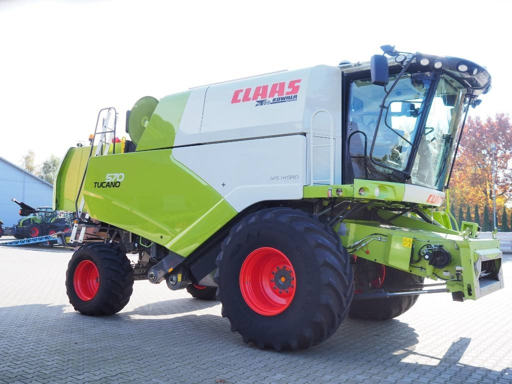 Claas Tucano 570 GPS + V770 - Máy gặt đập: hình 4 Claas Tucano 570 GPS + V770 - Máy gặt đập: hình 4