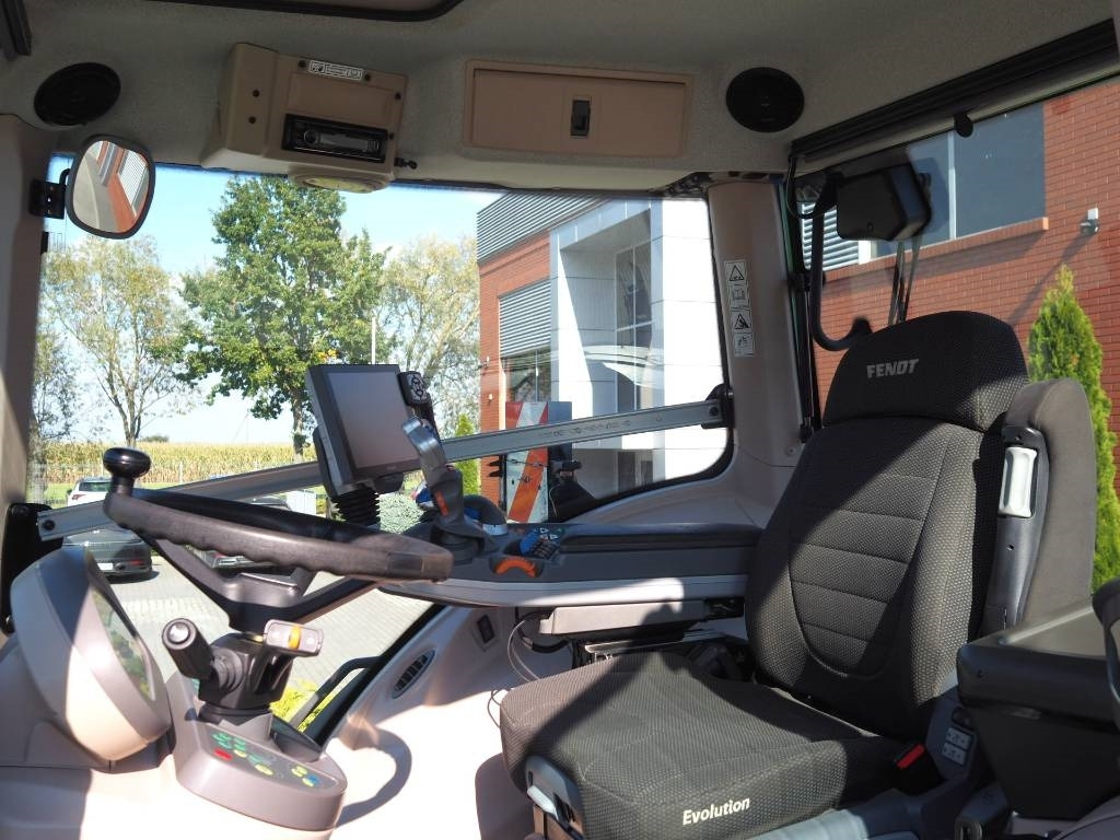 Fendt 824 Vario S4 ProfiPlus, GPS - Máy cày: hình 5 Fendt 824 Vario S4 ProfiPlus, GPS - Máy cày: hình 5