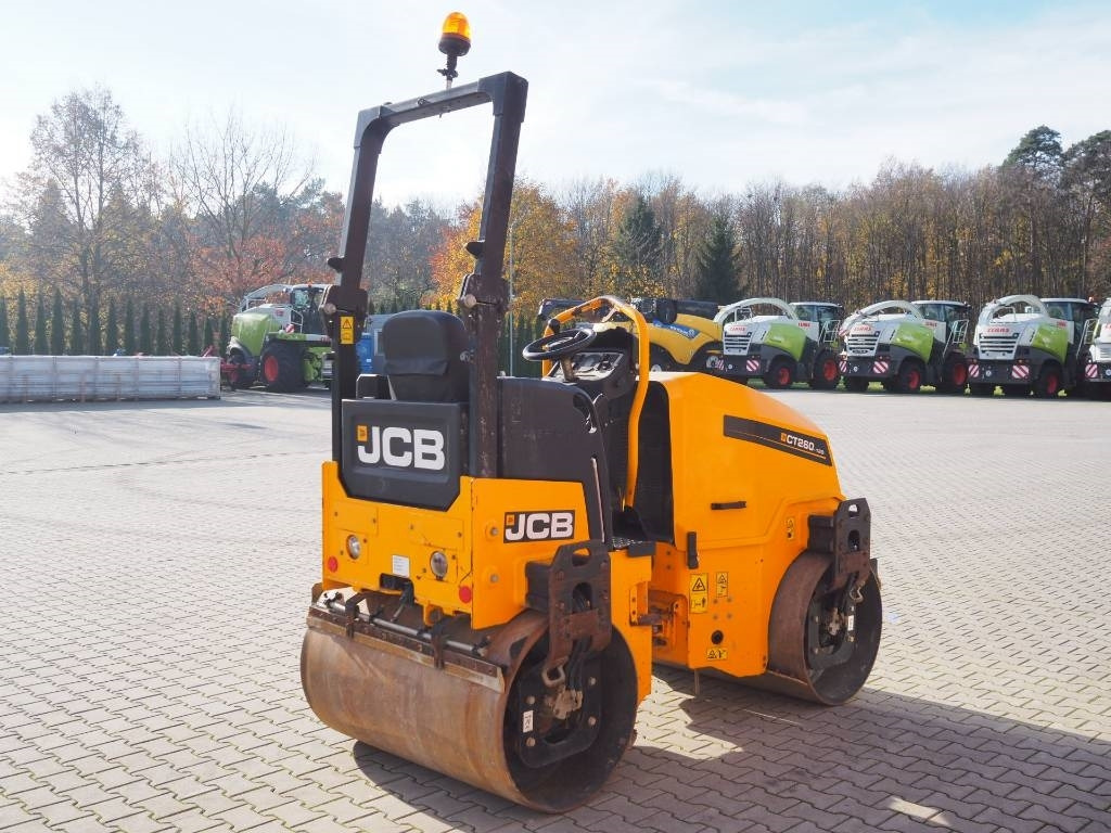 JCB CT260-120 - Máy lăn đường: hình 4 JCB CT260-120 - Máy lăn đường: hình 4