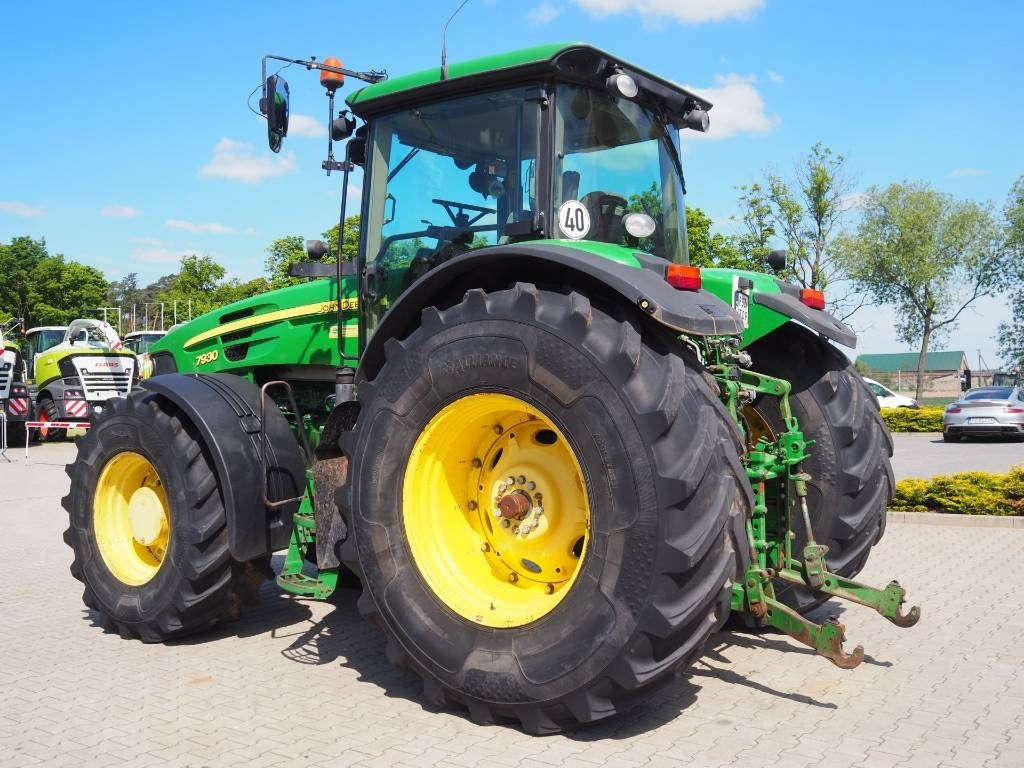 John Deere 7930 - Máy cày: hình 2 John Deere 7930 - Máy cày: hình 2