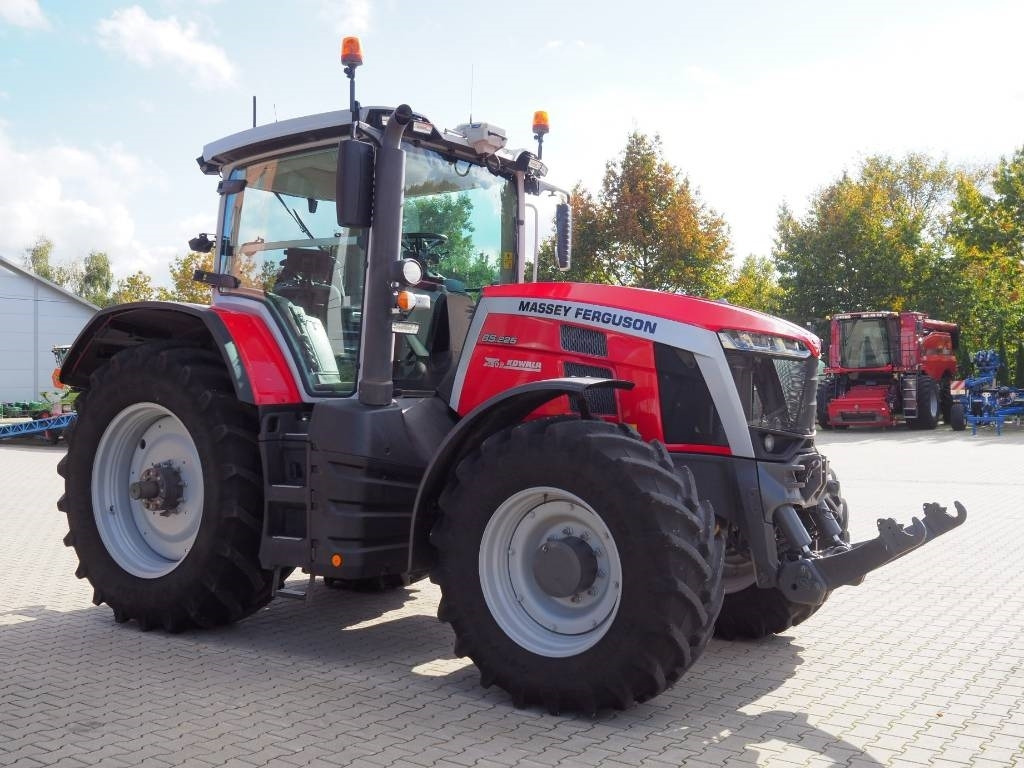 Massey Ferguson 8S.225 Dyna-7, GPS - Máy cày: hình 4 Massey Ferguson 8S.225 Dyna-7, GPS - Máy cày: hình 4