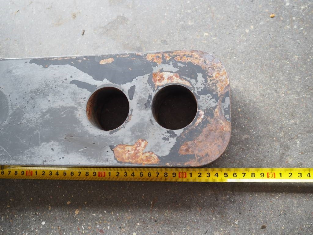 Claas Xerion - bumper hitch K80 - Máy móc khác: hình 2 Claas Xerion - bumper hitch K80 - Máy móc khác: hình 2