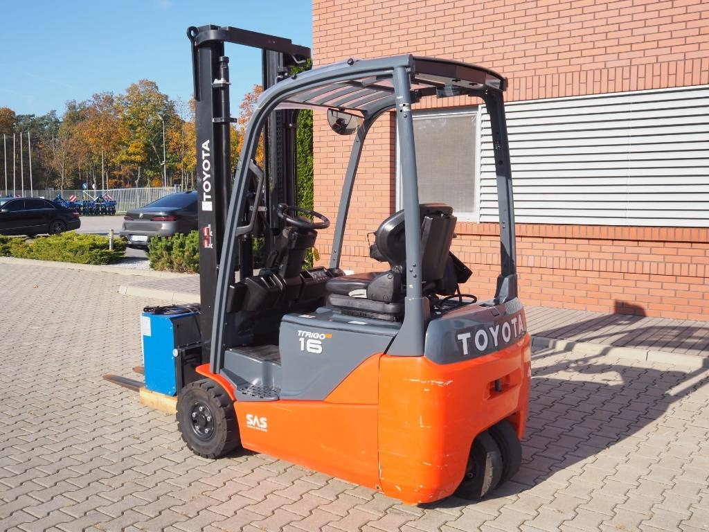 Toyota 8FBEK16T TRAIGO 48 - Xe nâng điện: hình 2 Toyota 8FBEK16T TRAIGO 48 - Xe nâng điện: hình 2