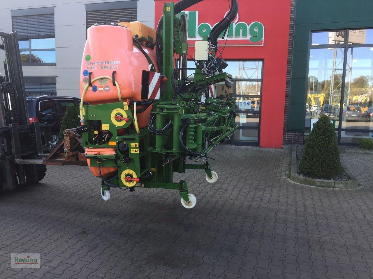 Amazone UF 1501 - Máy xịt gắn trên máy cày: hình 2 Amazone UF 1501 - Máy xịt gắn trên máy cày: hình 2