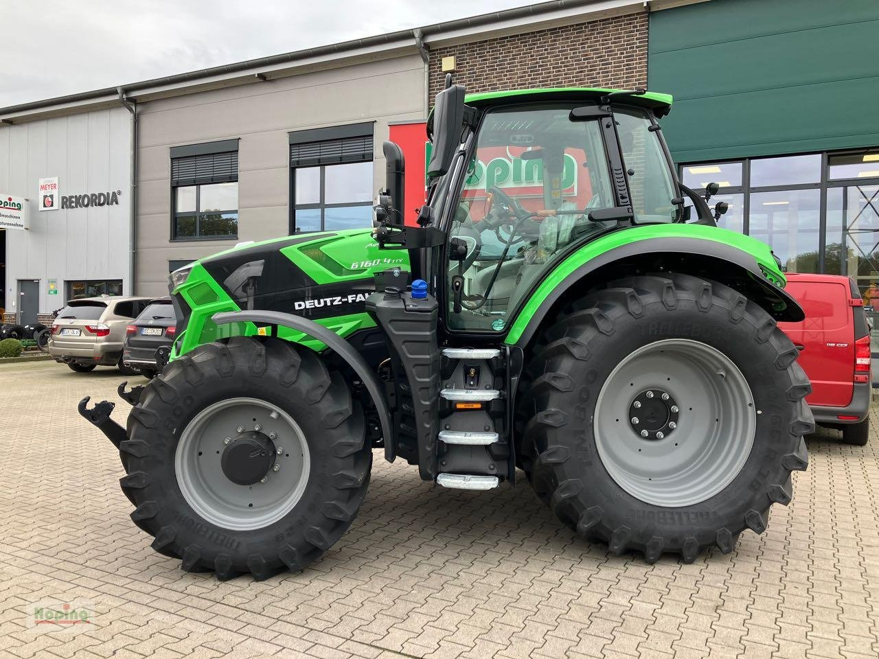 Deutz 6160.4 TTV - Máy cày: hình 2 Deutz 6160.4 TTV - Máy cày: hình 2