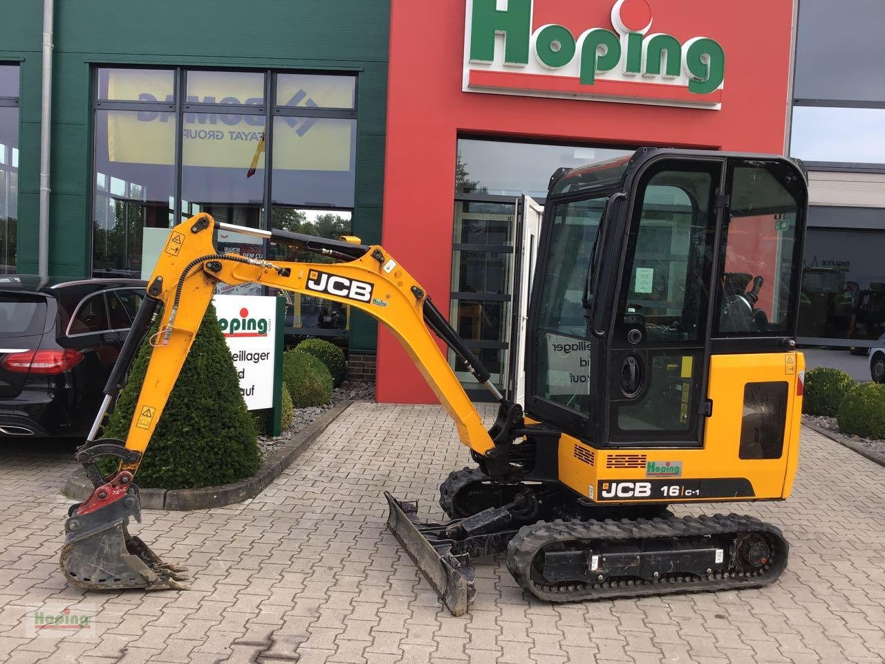 JCB 16C-1 - Máy xúc mini: hình 1 JCB 16C-1 - Máy xúc mini: hình 1