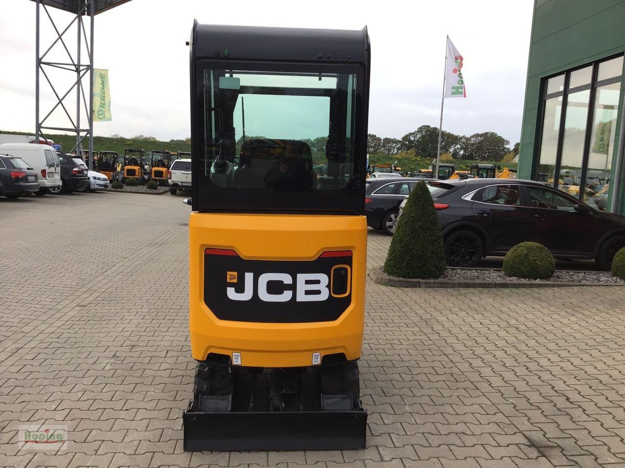 JCB 16C-1 - Máy xúc mini: hình 5 JCB 16C-1 - Máy xúc mini: hình 5
