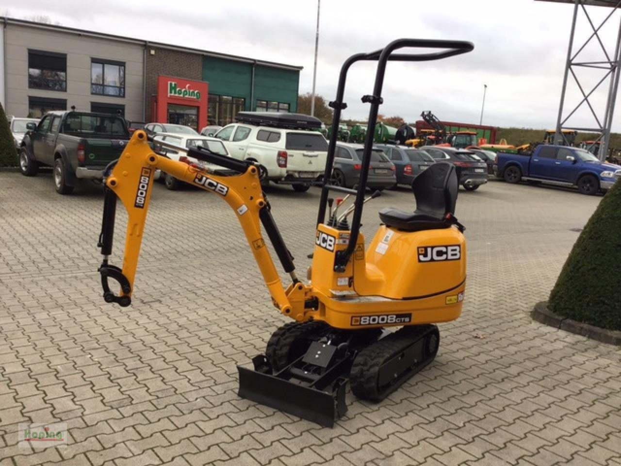 JCB 8008 CTS - Máy xúc mini: hình 4 JCB 8008 CTS - Máy xúc mini: hình 4