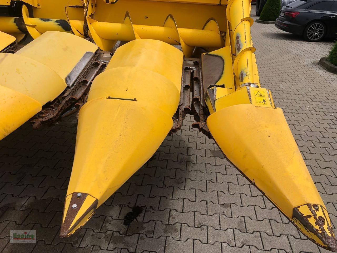 New Holland MF875W - Máy gặt ngô: hình 4 New Holland MF875W - Máy gặt ngô: hình 4