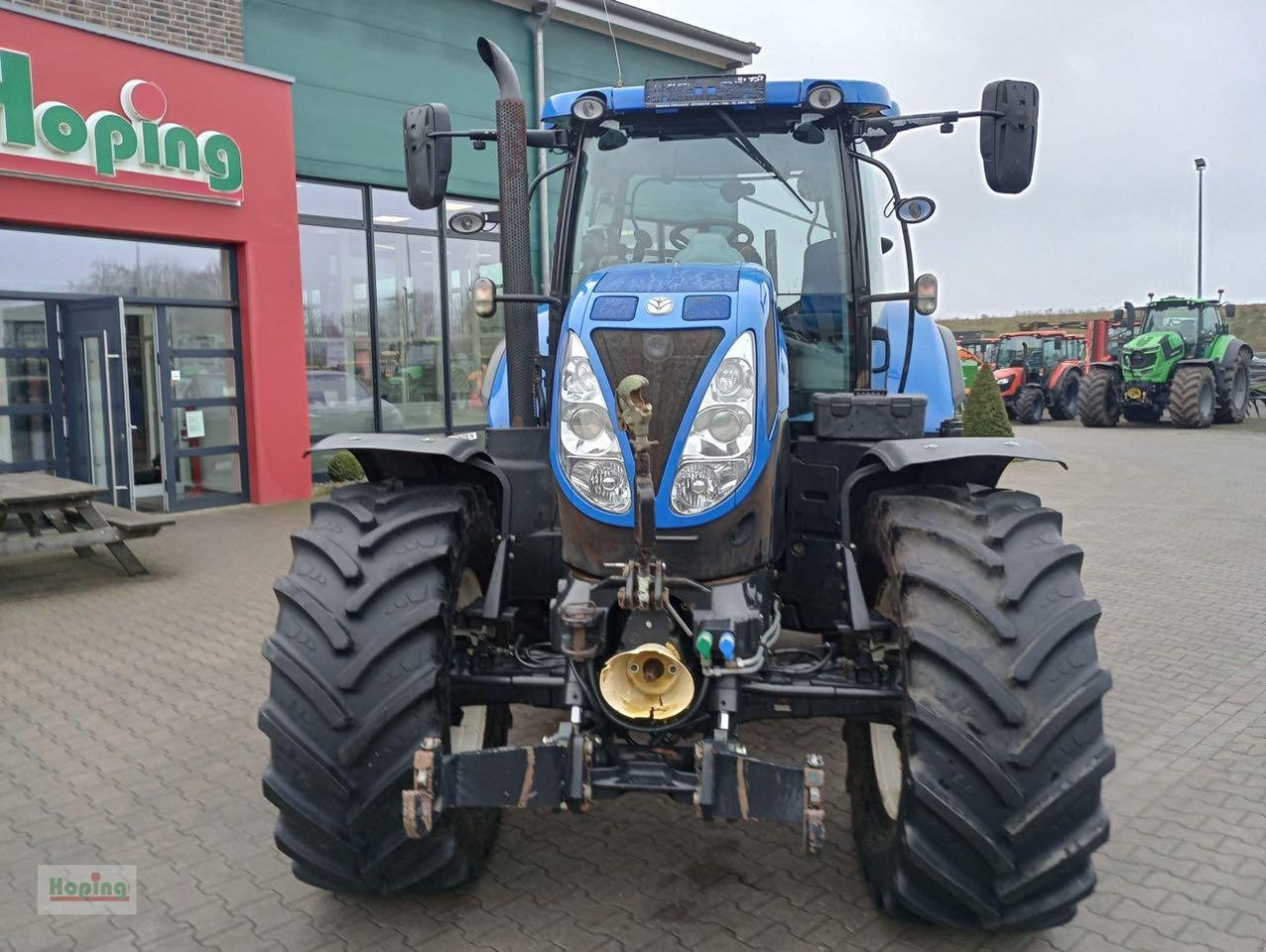 New Holland T7.170 - Máy cày: hình 3 New Holland T7.170 - Máy cày: hình 3