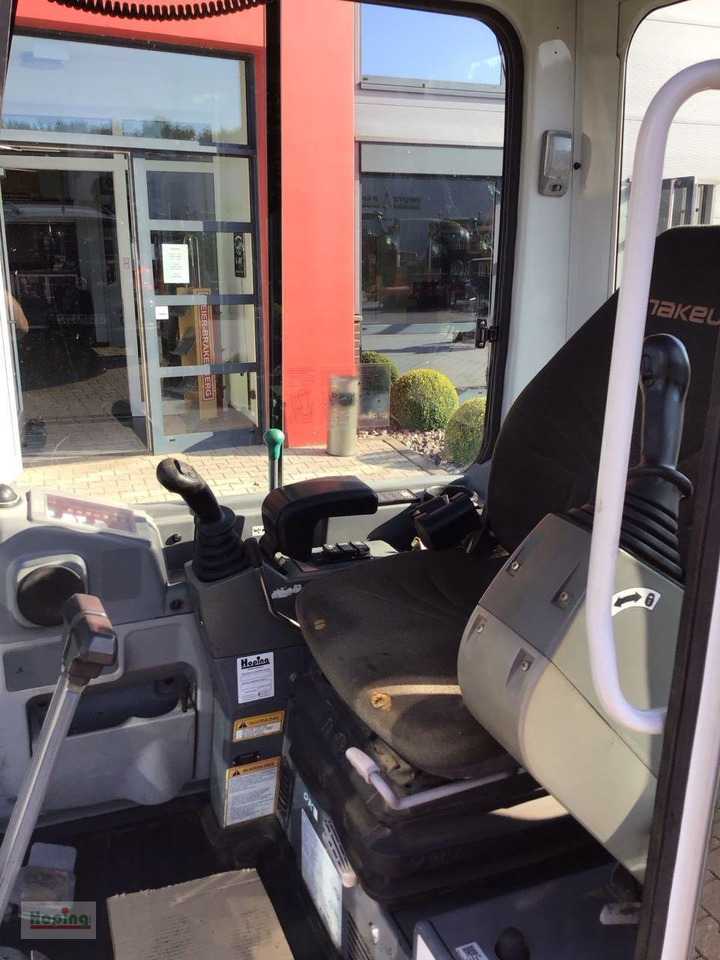 Máy xúc mini Takeuchi TB 235: hình 6