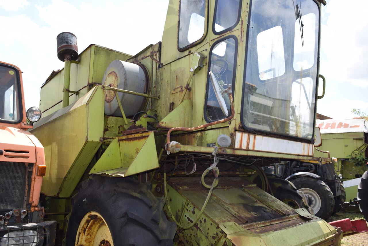 CLAAS Dominator 80 - Máy gặt đập: hình 2 CLAAS Dominator 80 - Máy gặt đập: hình 2