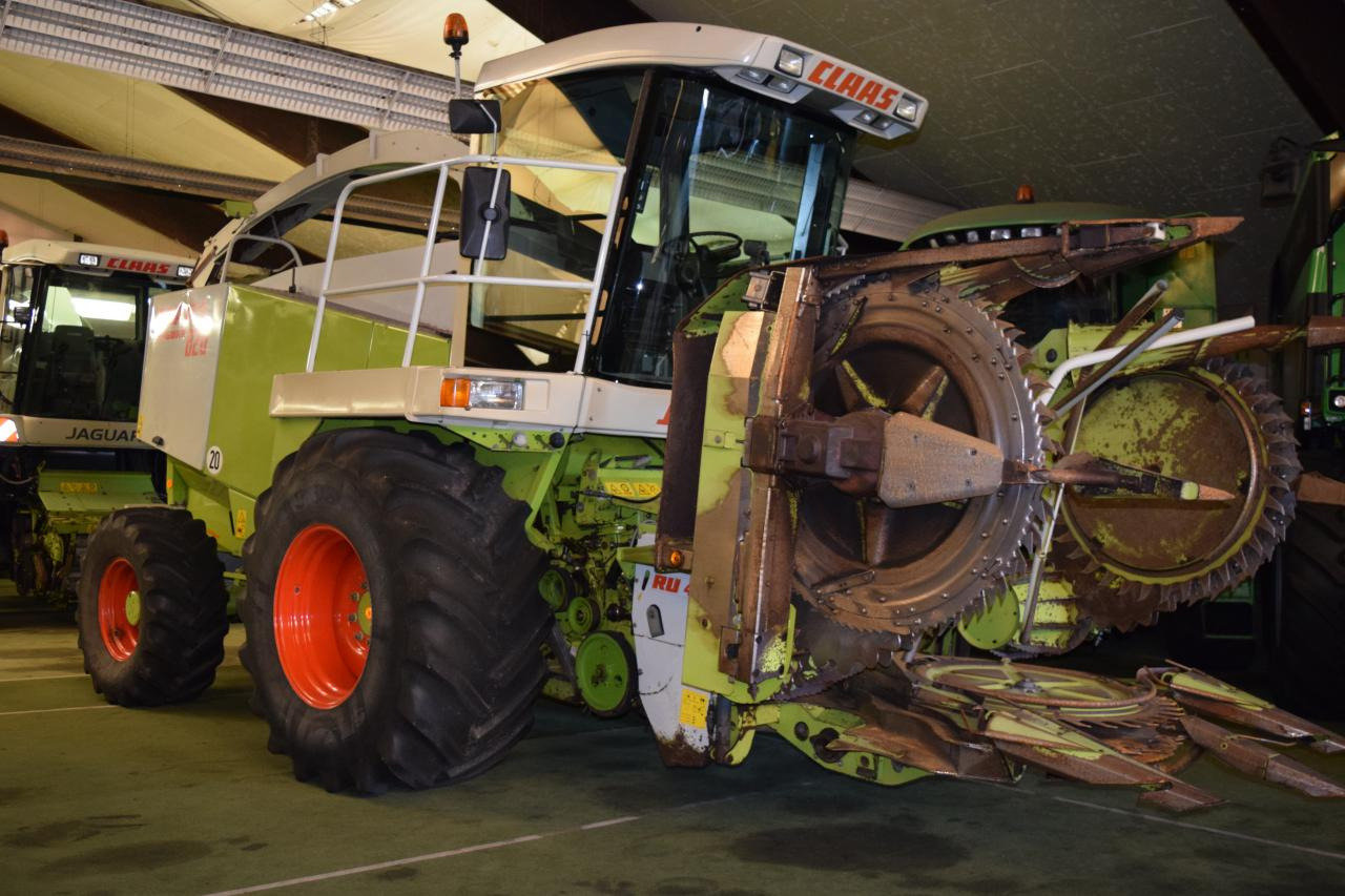 CLAAS Jaguar 820 - Máy gặt đập thức ăn gia súc: hình 1 CLAAS Jaguar 820 - Máy gặt đập thức ăn gia súc: hình 1