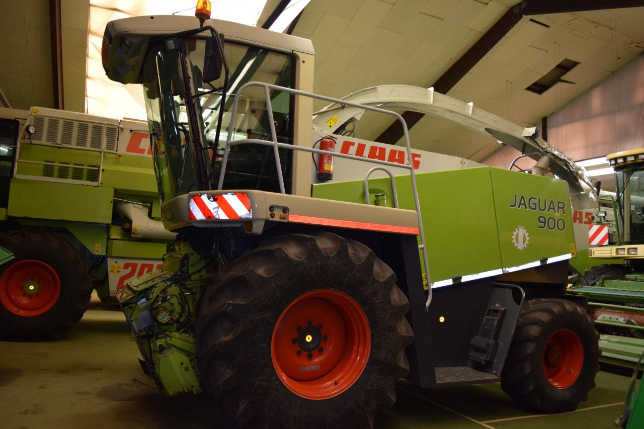 CLAAS Jaguar 900 - Máy gặt đập thức ăn gia súc: hình 2 CLAAS Jaguar 900 - Máy gặt đập thức ăn gia súc: hình 2