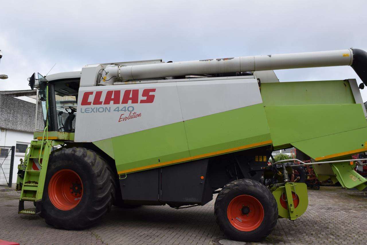 CLAAS Lexion 440 Evolution - Máy gặt đập: hình 4 CLAAS Lexion 440 Evolution - Máy gặt đập: hình 4
