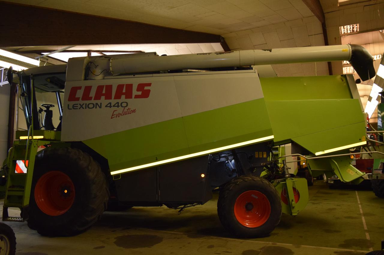 CLAAS Lexion 440 Evolution - Máy gặt đập: hình 3 CLAAS Lexion 440 Evolution - Máy gặt đập: hình 3