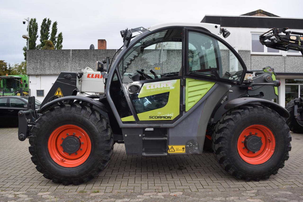 CLAAS SCORPION 7044 - Xe nhấc hình viễn vọng kính: hình 3 CLAAS SCORPION 7044 - Xe nhấc hình viễn vọng kính: hình 3