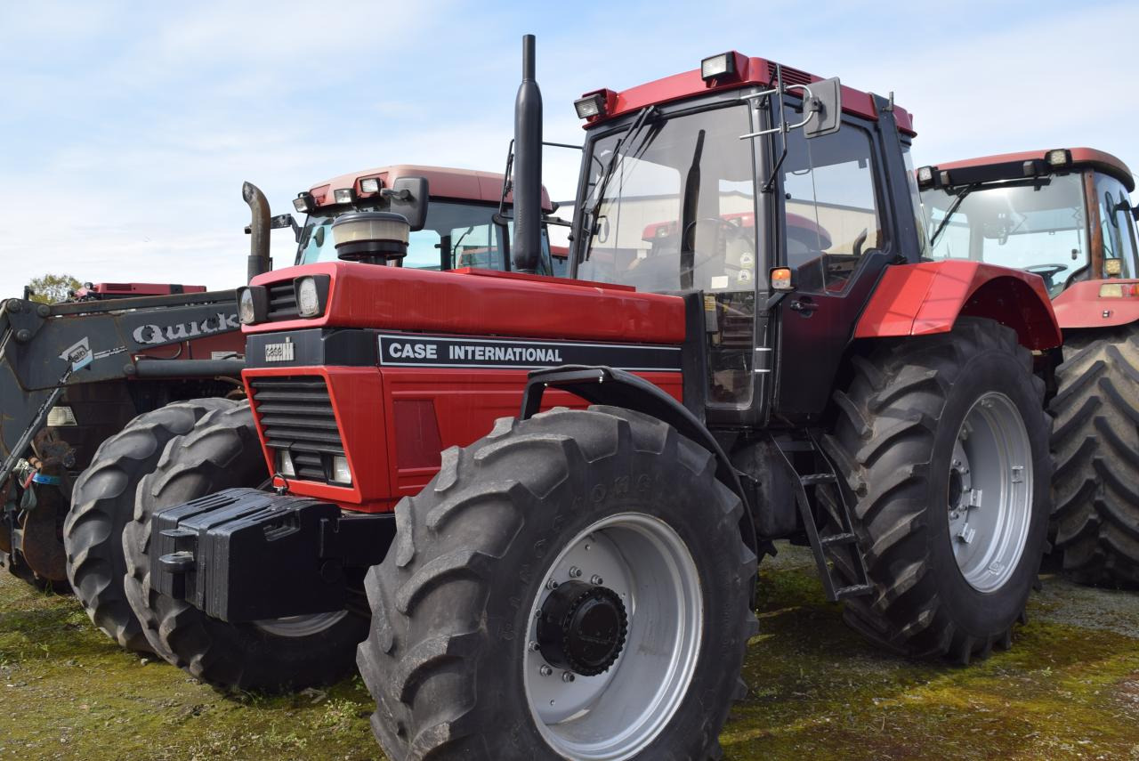 Case-IH 1455 XL A - Máy cày: hình 2 Case-IH 1455 XL A - Máy cày: hình 2