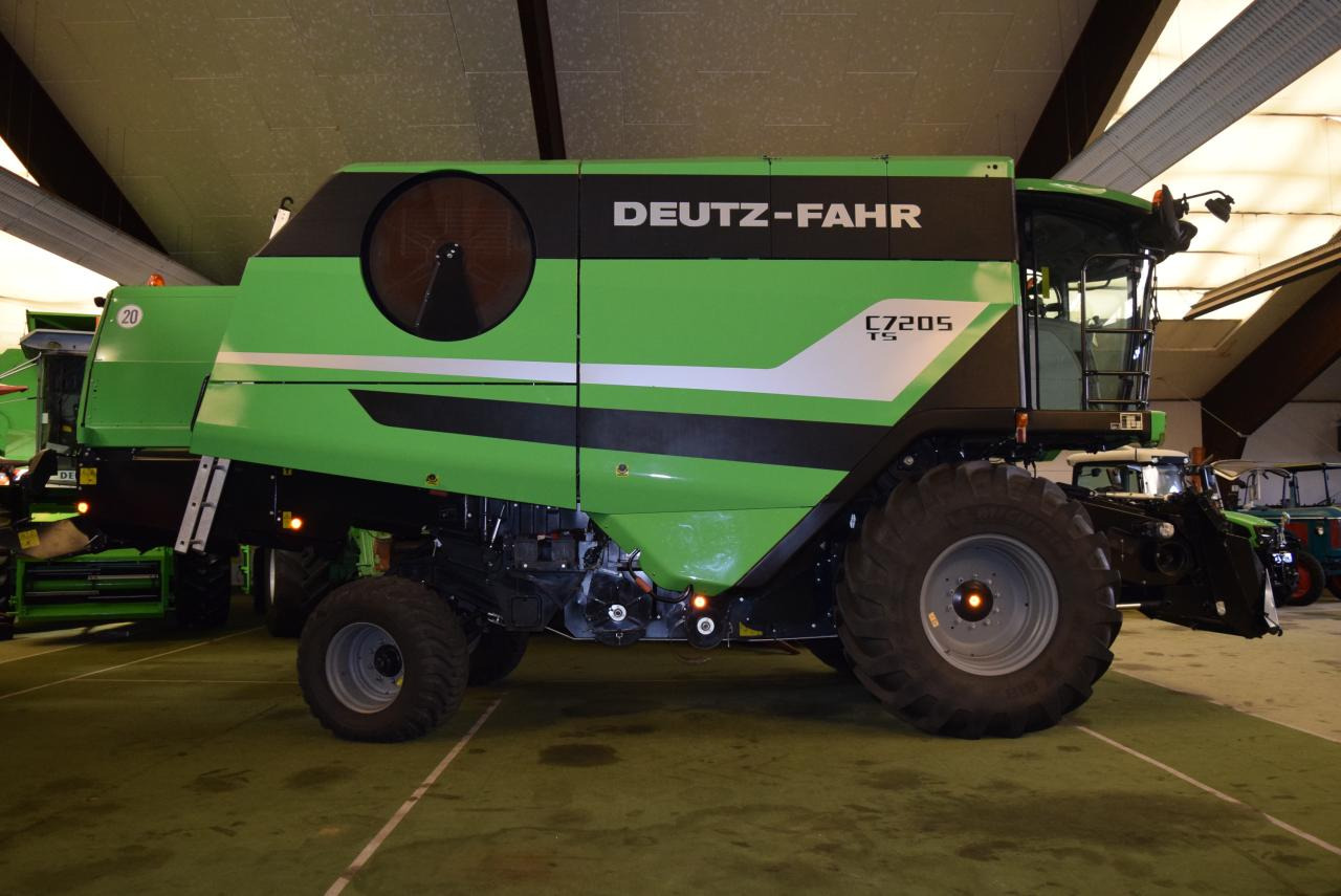 Deutz-Fahr C 7205 TS - Máy gặt đập: hình 2 Deutz-Fahr C 7205 TS - Máy gặt đập: hình 2