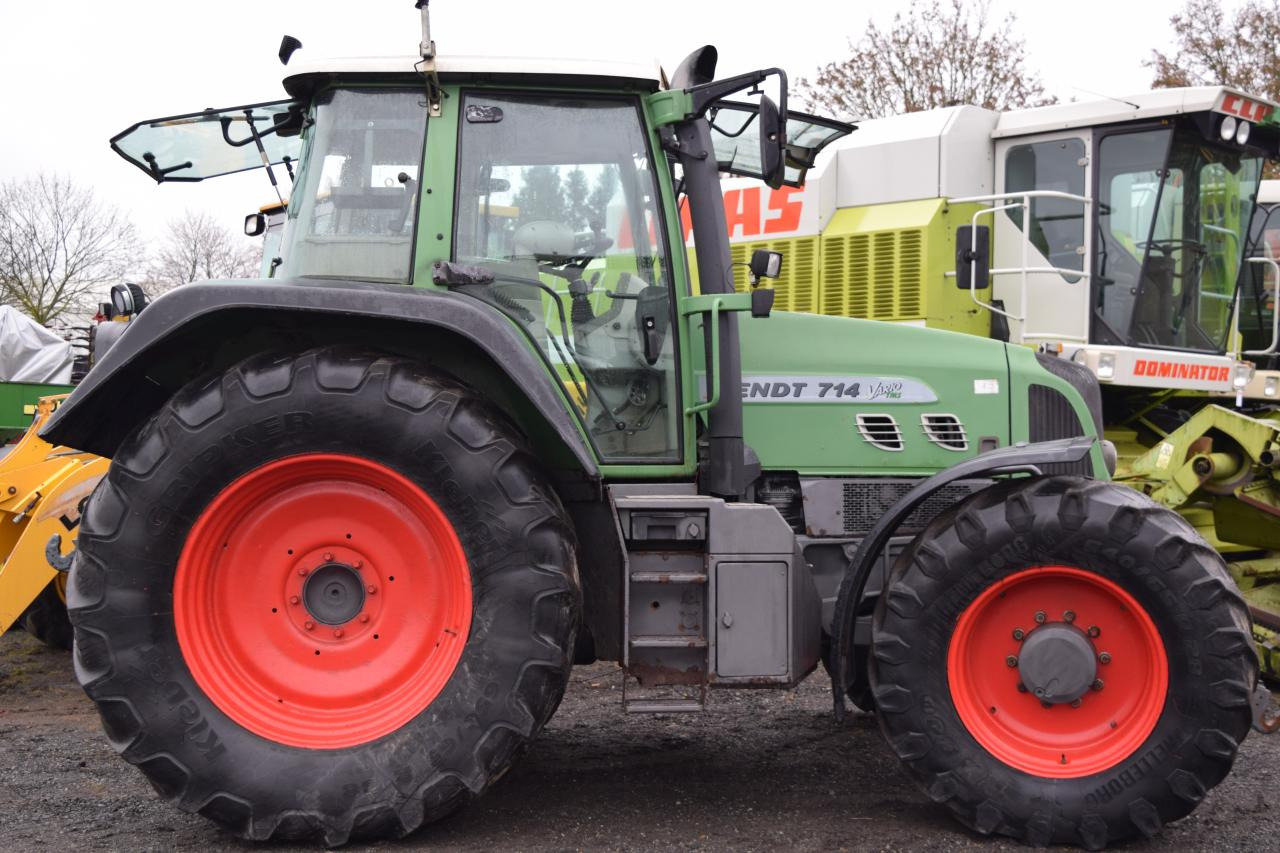 Fendt 714 Vario TMS - Máy cày: hình 3 Fendt 714 Vario TMS - Máy cày: hình 3