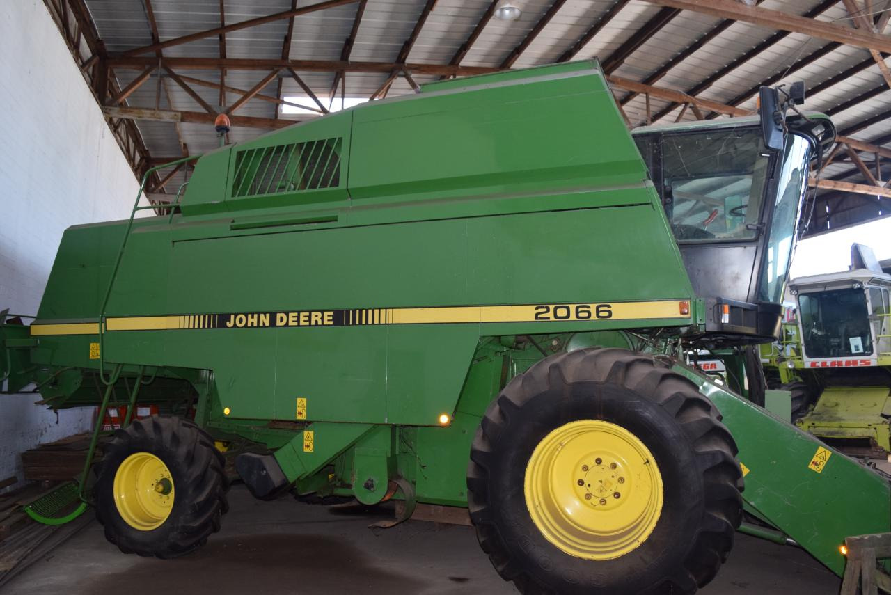 John Deere 2066 - Máy gặt đập: hình 1 John Deere 2066 - Máy gặt đập: hình 1