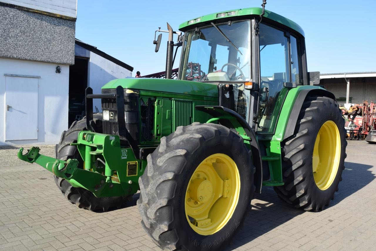 John Deere 6410 - Máy cày: hình 1 John Deere 6410 - Máy cày: hình 1