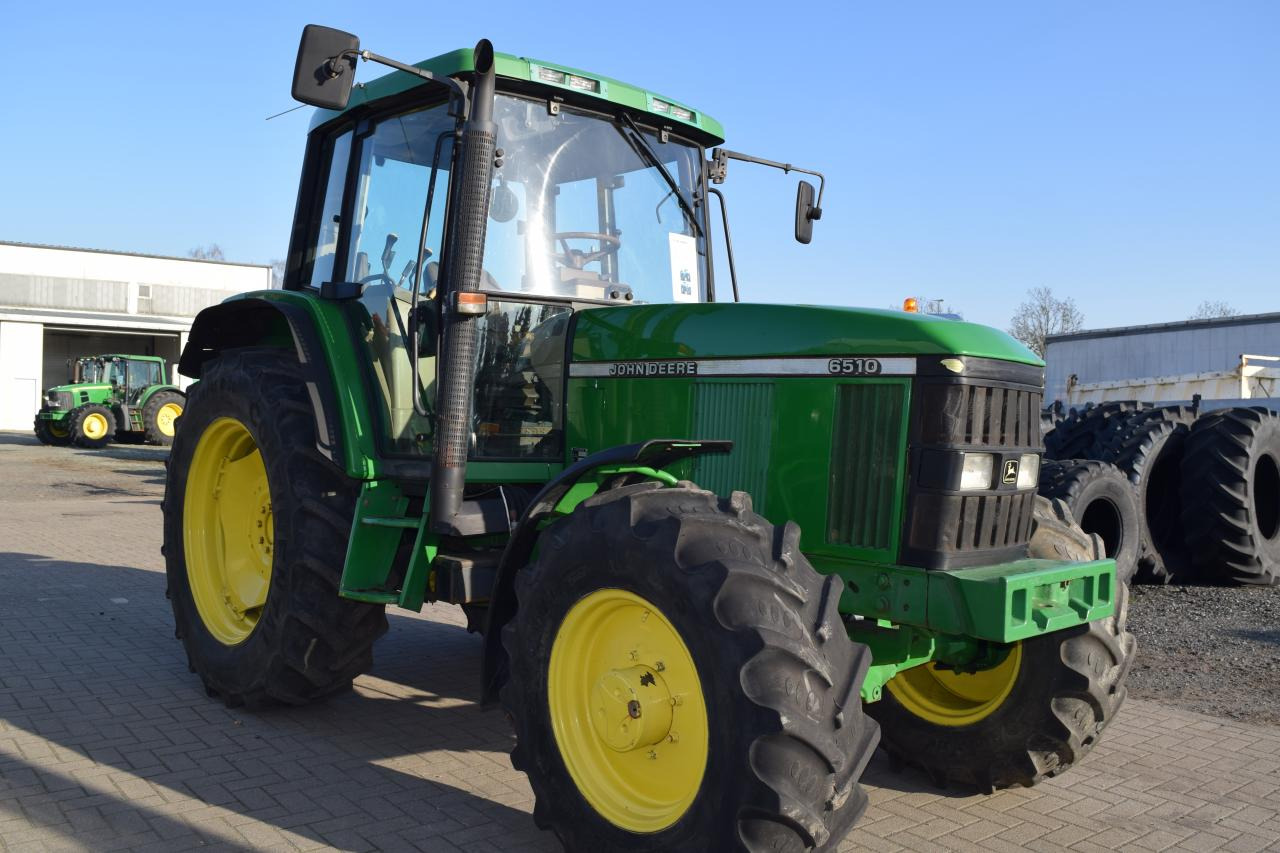 John Deere 6510 - Máy cày: hình 1 John Deere 6510 - Máy cày: hình 1